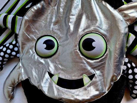 Pavúčik karnevalový komplet kostým veľ. 92-98,