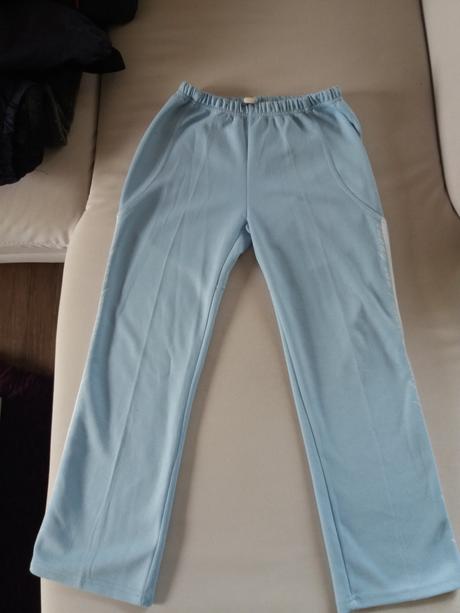 Dievčenské tepláky č. 140, 140