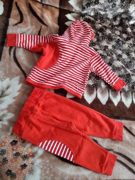 Teplákova súprava, richelieu,68