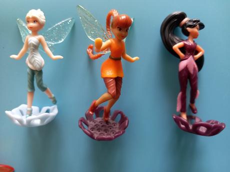 Kinder hračky víly,