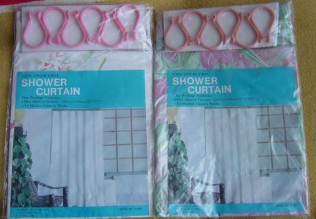 Zaclona krajkovana a veľký vankúš, 