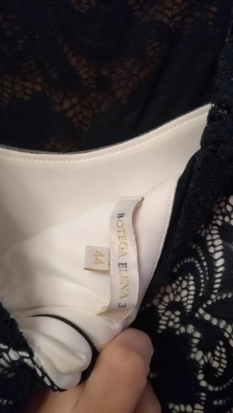 Spoločenské šaty, 44