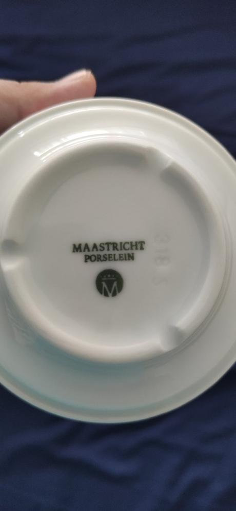 Porcelán,