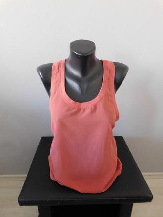 Priesvitný top s, s