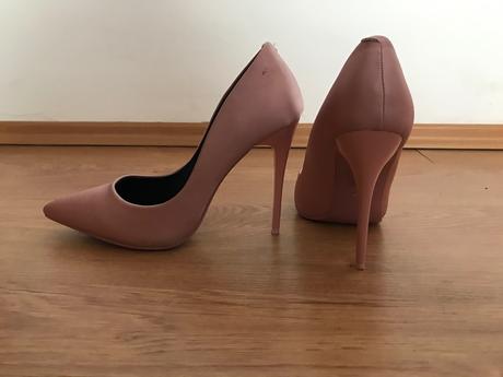 Ružové lodičky, 38