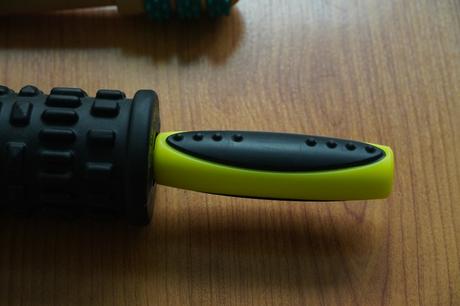 Masážny valček s rúčkami energetics, 