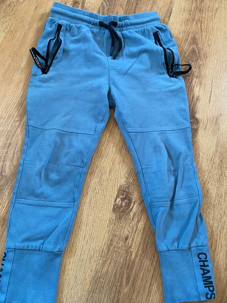 Teplaky reserved, reserved,128