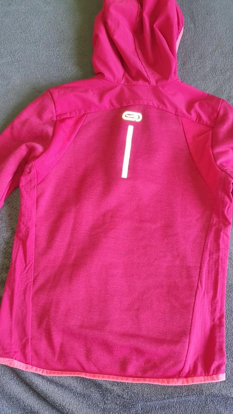 Športové tričko, decathlon,140