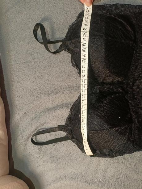 Dámska čierna podprsenka, <50