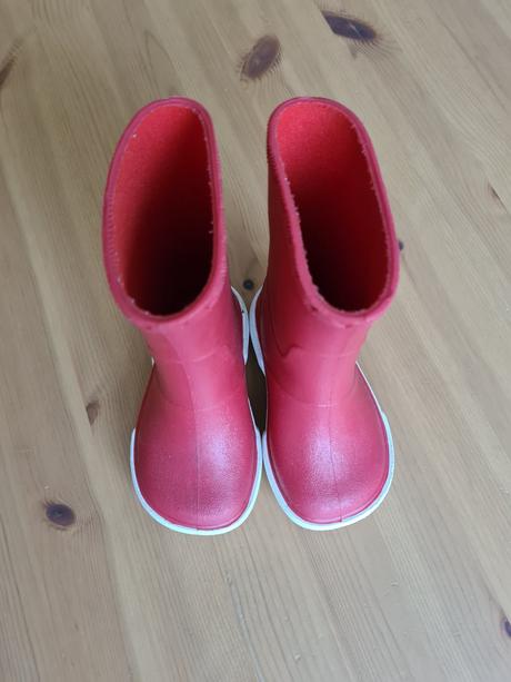 Gumáky boatilus, 21