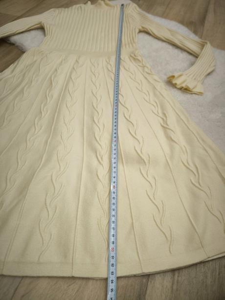 Svetrík e šaty uni nenosené, 36 - s
