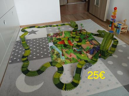 Dinosauria draha pre auticko na baterky, 