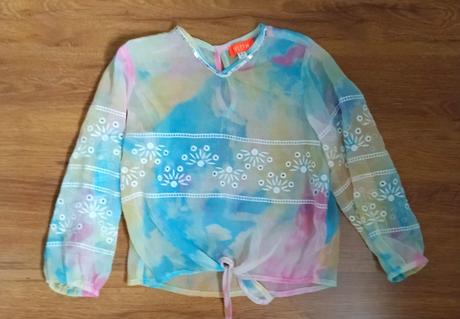 Lahučká priehľadná tunika, 104