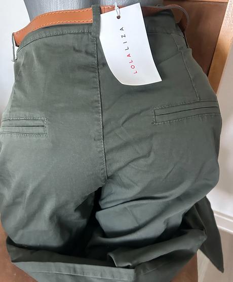 Nove nohavice, 44 / xl