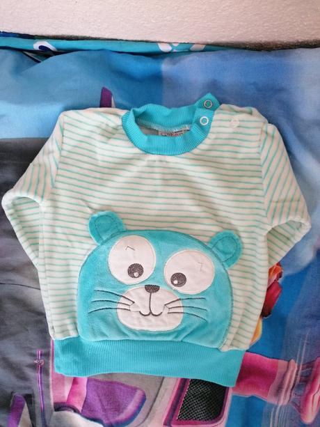 Mikiny a tričká, 68–80