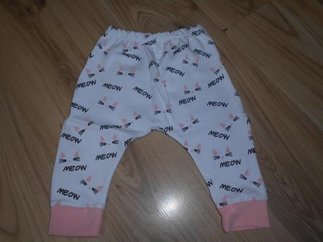 Dievčenská  suprava, 74