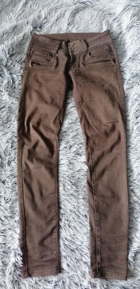 Dámske hnedé nohavice l, 28