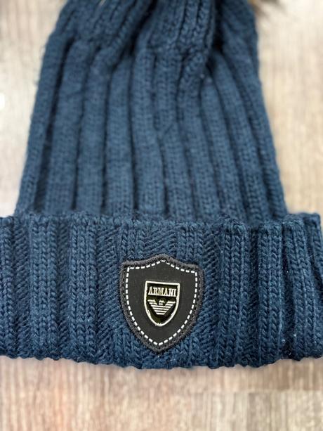 Armani detska zimna čiapka s brmbolcom, armani,86