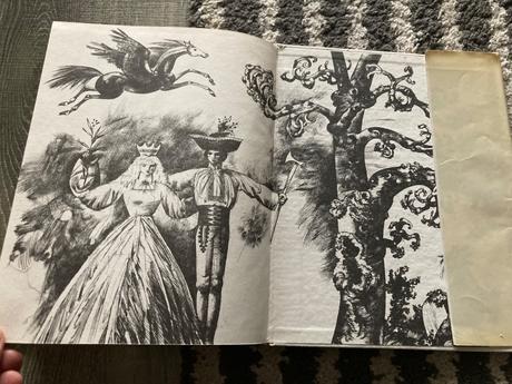 Strieborná kniha rozprávok-vyd.1990, 