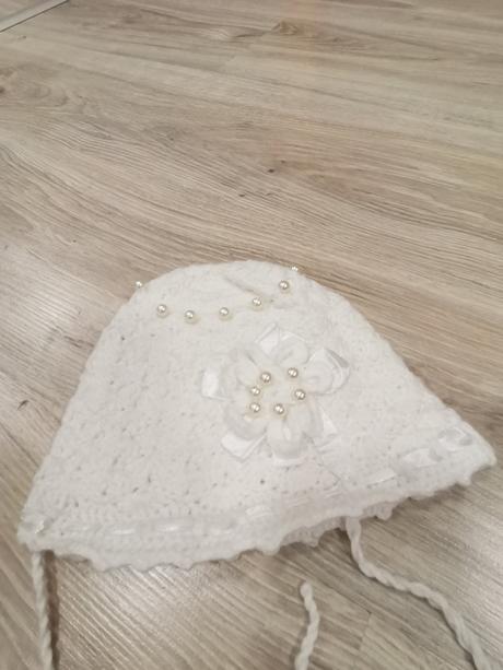Dievčenska strikovana biela čiapka, 86
