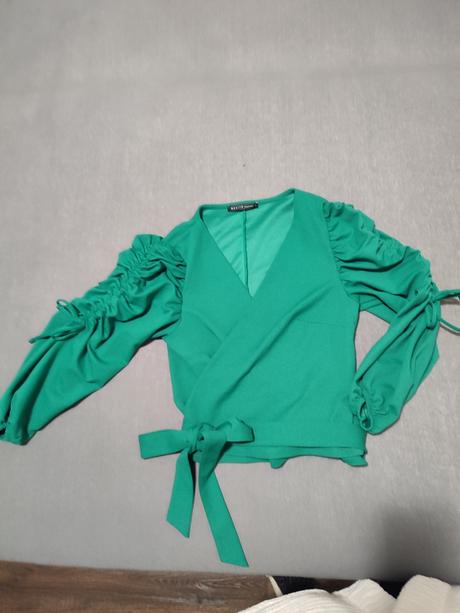 Nariaseny top, mohito,l