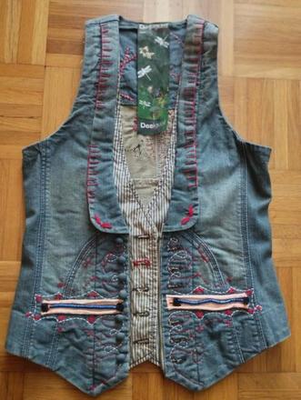 Desigual original nadherna vysivana riflova vesta, desigual,s