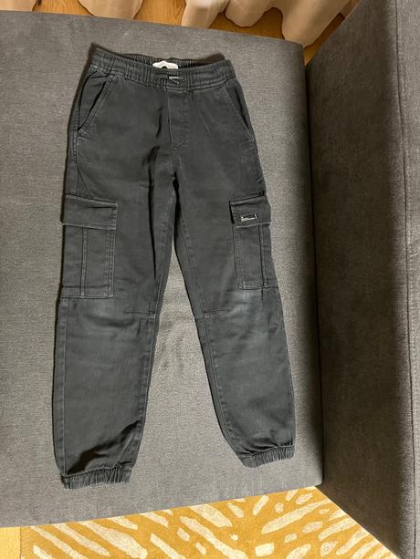 Čierne kapsače, zara,140