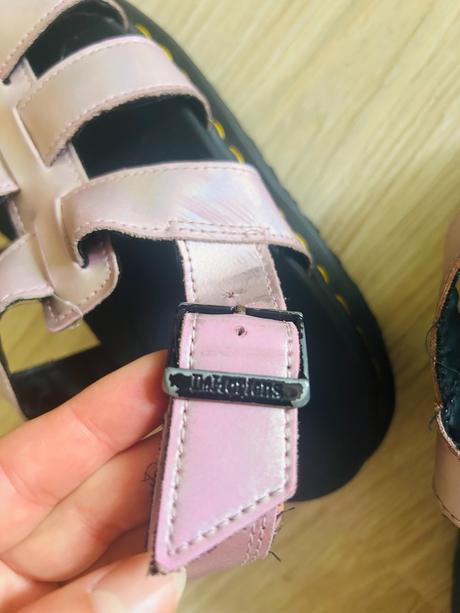 Luxusné sandále značky dr.martens, pc 120 eur, 38