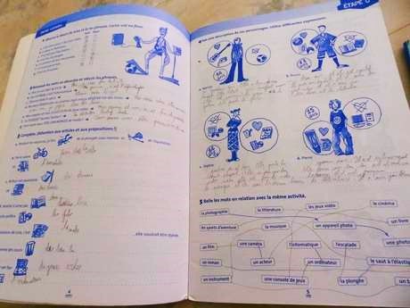 Učebnica francúžštiny 2 ks,