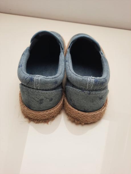 Plátenky, reserved,33