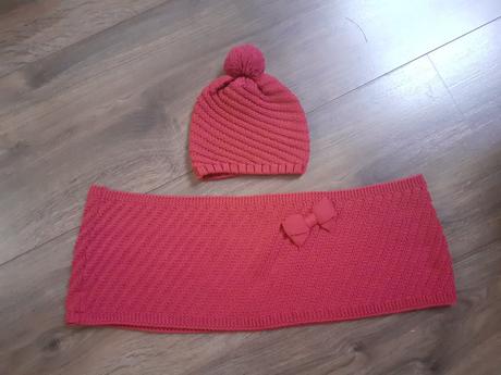 Čiapka a nákrčník, 152