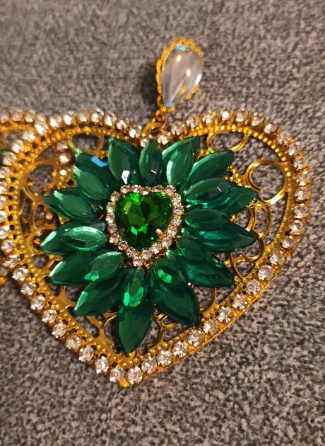 Luxusné náušnice, 