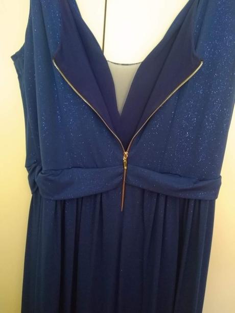 Spoločenské šaty, 44