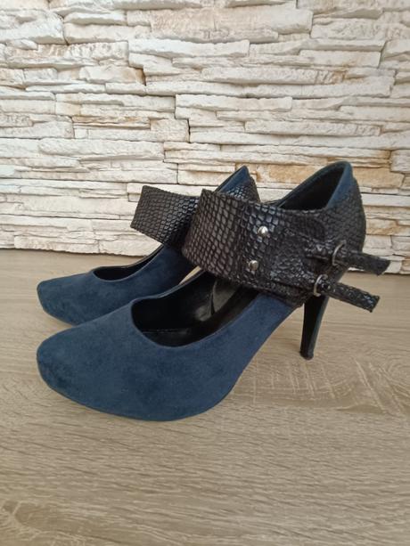 Extravagantné lodičky, 39