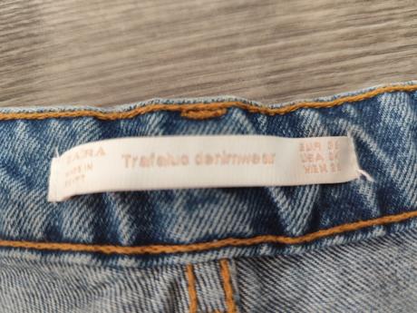 Riflové kraťasy s ružami veľ. s, zara,s