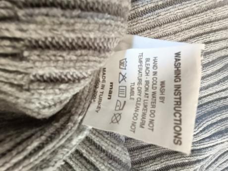 Sveter so stojačikom, l