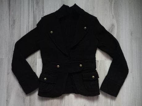 Kvalitny taliansky kabatik, s