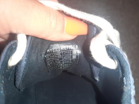 Th tenusky., tommy hilfiger,41