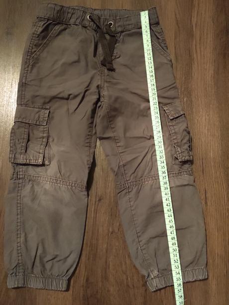 Kapsáčové nohavice, lupilu,104