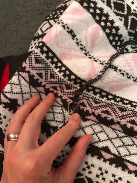 Zavinovaci svetrik, s