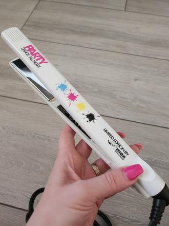 Party žehlička na vlasy, 