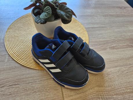 Tenisky adidas č. 33, adidas,33