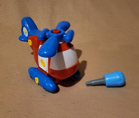 Lietadielko na skrutkovanie, 