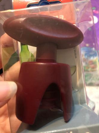 Uzáver na fľašu s lievikom,