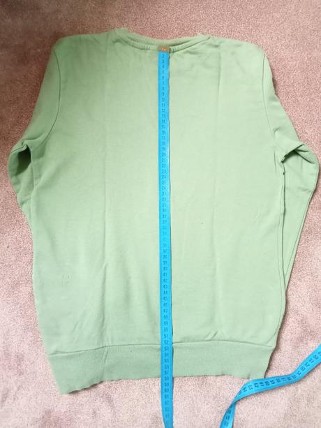 Kvalitná mikina, 152