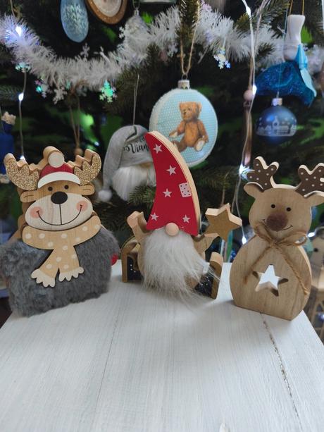 Dekorácie spolu tri kusy, 