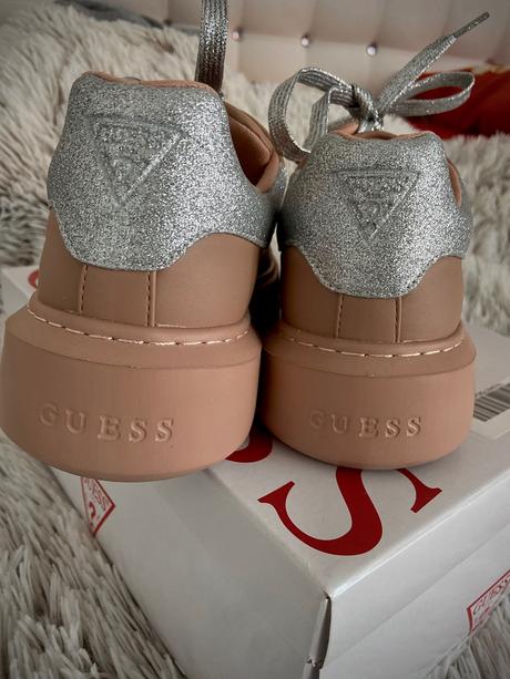 Guess tenisky, guess,40