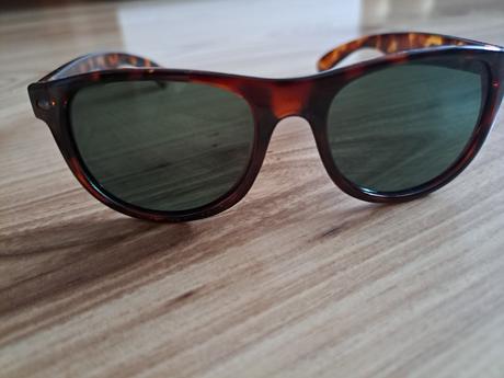 His okuliare+puzdro, 