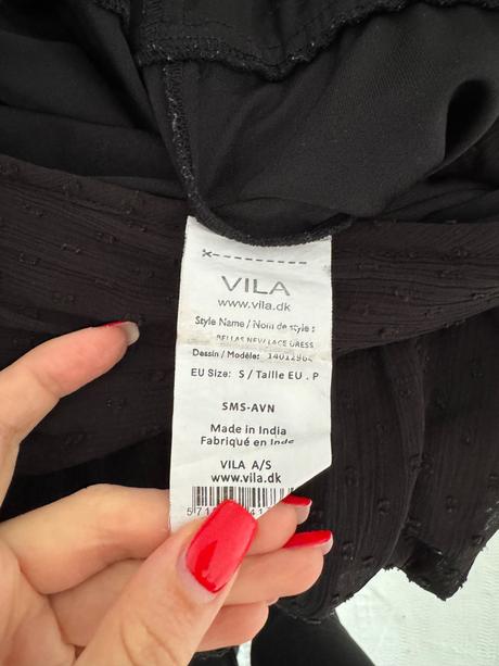 Vila čierne čipkovane šaty, s