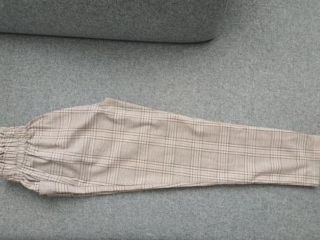 Nohavice, reserved,152